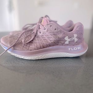 Under Armour Flow Velociti Wind Sneakers